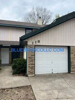 118 SW Oxford Pl in Lee's Summit, MO - Building Photo