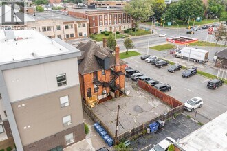961 Ouellette Ave in Windsor, ON - Building Photo - Building Photo