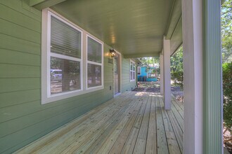 1017 W Martin Luther King Dr in San Marcos, TX - Building Photo - Building Photo