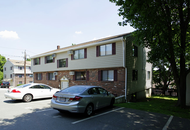 1 Laurent Rd in Salem, MA - Foto de edificio - Building Photo