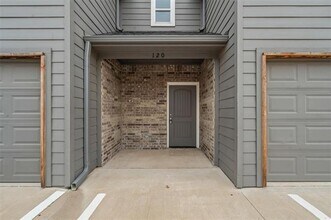 132 Abbey Park Ct in Granbury, TX - Building Photo - Building Photo