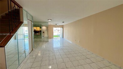 6607 Winfield Blvd in Margate, FL - Building Photo - Building Photo