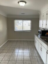 28690 Victor St, Unit A in Roseville, MI - Building Photo - Building Photo