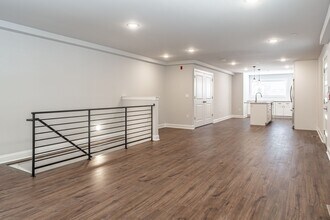2147 Christian St, Unit #1 in Philadelphia, PA - Building Photo - Building Photo