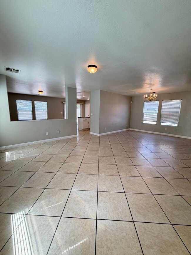 9521 Grand Fir Ct in Las Vegas, NV - Building Photo - Building Photo