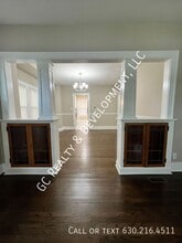 2317 Maple Ave in Downers Grove, IL - Building Photo - Building Photo