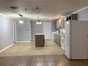 710 12th St in Shallowater, TX - Building Photo - Building Photo