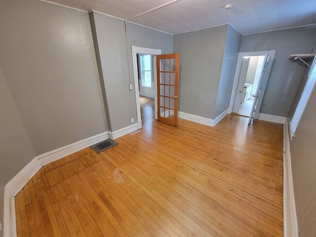 1206 E 3rd St in Duluth, MN - Building Photo - Building Photo