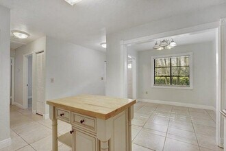 2737 Lowson Blvd in Delray Beach, FL - Building Photo - Building Photo