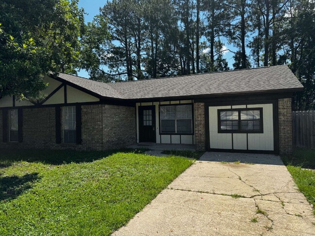 property at 708 Meadow Ct