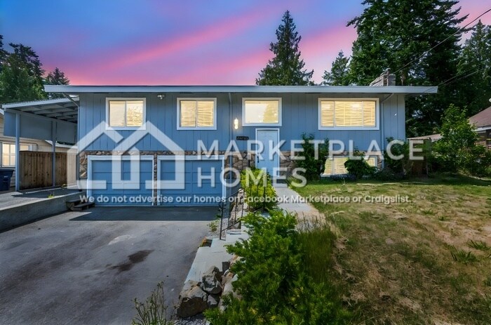 20428 53rd Ave W in Lynnwood, WA - Building Photo