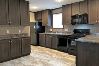 114 Applewood Ln in Columbus, MI - Building Photo - Building Photo