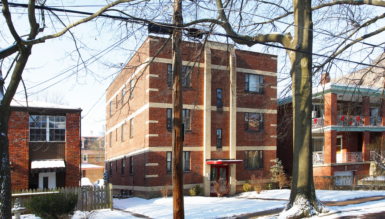 814 E End Ave in Pittsburgh, PA - Foto de edificio