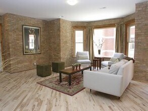 1618 W Columbia Ave in Chicago, IL - Building Photo - Building Photo