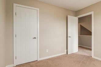 West Townes in Cochrane, AB - Building Photo - Building Photo