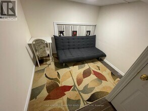 2518 Lake Shore Blvd W in Toronto, ON - Building Photo - Building Photo