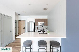 39 Railroad Ave in Haverhill, MA - Building Photo - Building Photo