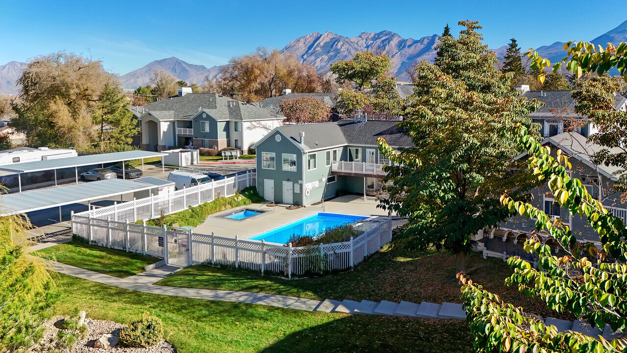 Southgate Apartments in Sandy, UT - Foto de edificio