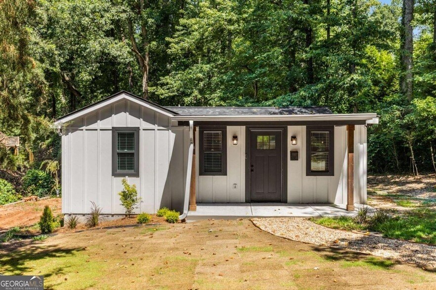 30 Pine Ridge Rd SE in Smyrna, GA - Building Photo