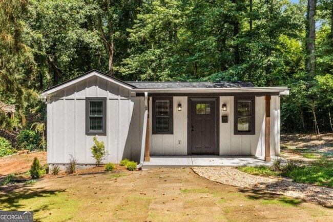 property at 30 Pine Ridge Rd SE
