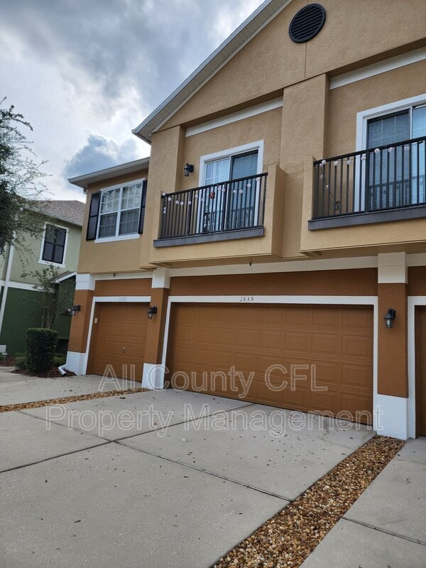 property at 1535 Broken Oak Dr