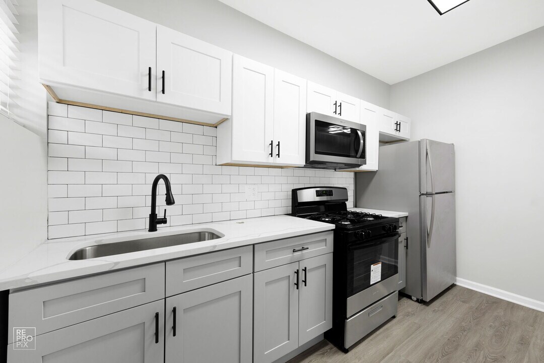 447 N Austin in Chicago, IL - Building Photo