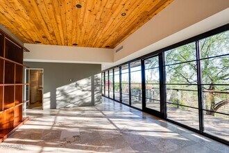 5320 E Wonderview Rd in Phoenix, AZ - Foto de edificio - Building Photo