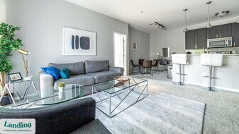 4664 Kenny Rd in Columbus, OH - Building Photo