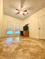 1405 Ridgemoor Ln in Richardson, TX - Building Photo
