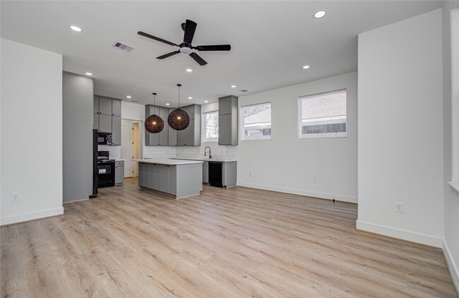 property at 4605 Edison St