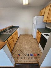 410 13th Ave NW-Unit -Unit 33 in Oelwein, IA - Building Photo - Building Photo