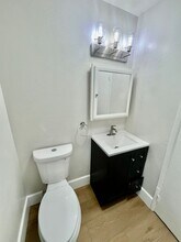 3840 Dove St in San Diego, CA - Building Photo - Building Photo