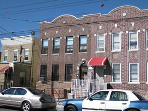 256 Atkins Ave in Brooklyn, NY - Foto de edificio - Building Photo