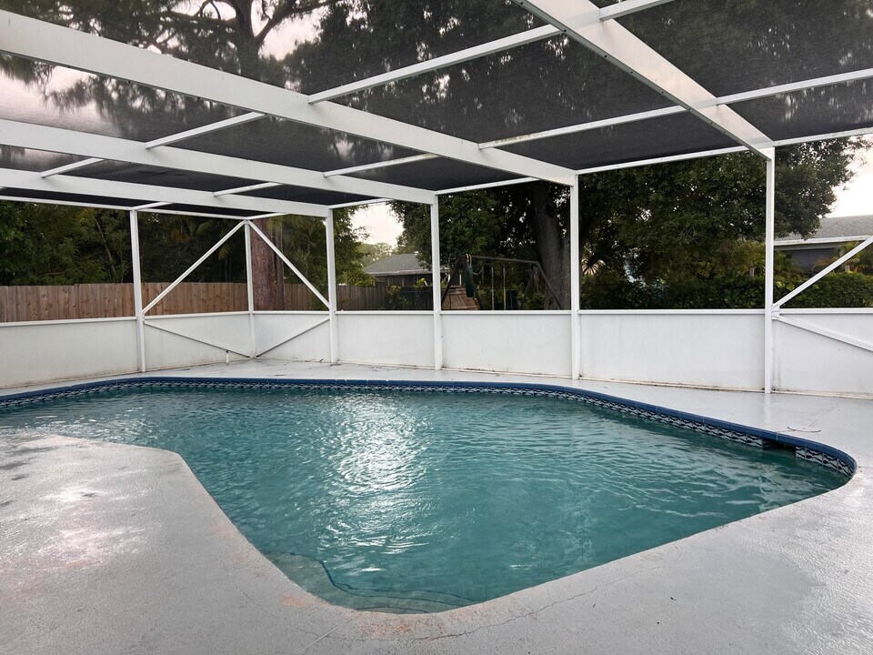 1120 SW Ithaca St in Port St. Lucie, FL - Building Photo