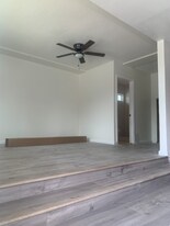 14624 Willow St in Hesperia, CA - Building Photo