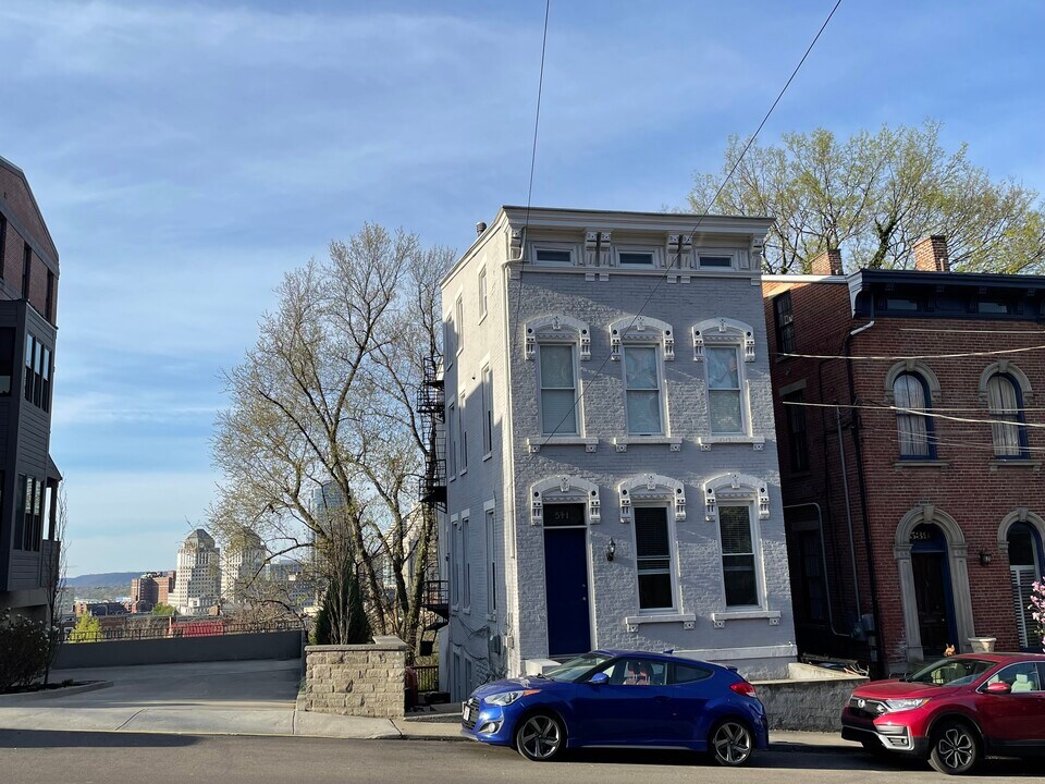 541 Liberty Hl, Unit 4 in Cincinnati, OH - Building Photo