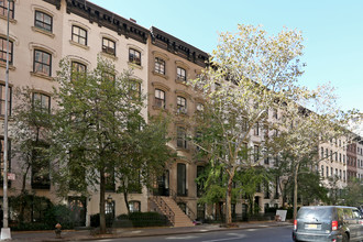 448 W 23rd St in New York, NY - Building Photo - Building Photo