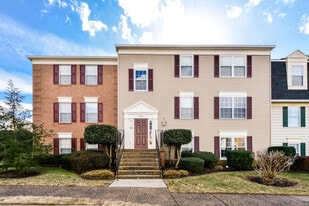 9330 Caspian Way in Manassas, VA - Building Photo