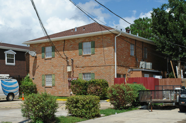 3709 Simone Gardens Dr in Metairie, LA - Building Photo - Building Photo