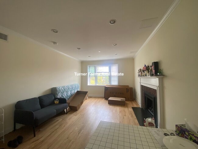 51 Langdon St, Unit 7
