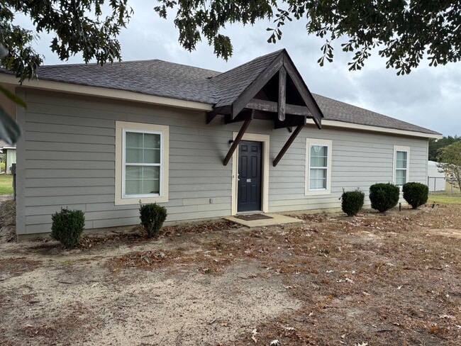 property at 749 Old Toomsboro Rd