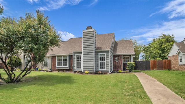 property at 1407 Broadmoor Dr