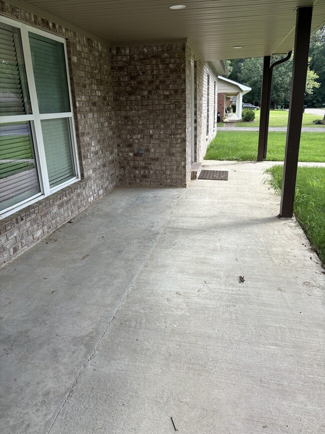 74 Azalea Dr in Columbus, MS - Building Photo - Building Photo