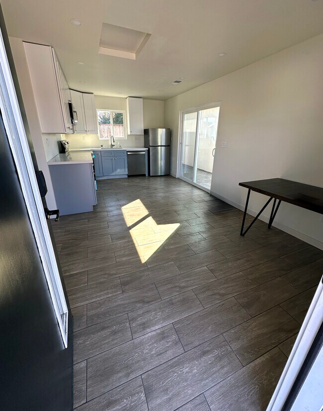 11090 Sanchez St, Unit B in Castroville, CA - Building Photo - Building Photo