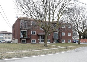 38 Plymouth Ct in Guelph, ON - Building Photo