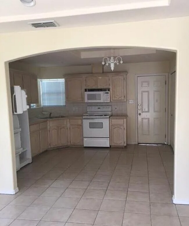 3612 Zelma St in Edinburg, TX - Building Photo - Building Photo