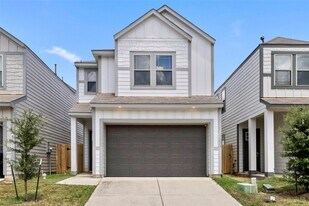 4426 Ibiza Ln in Houston, TX - Building Photo