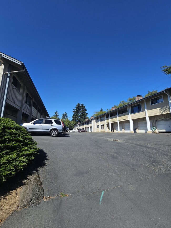 Cedar Village in Brookings, OR - Building Photo - Building Photo