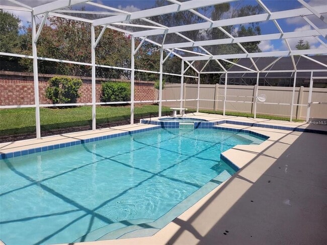 2735 Eagle Lake Dr in Orlando, FL - Building Photo - Building Photo