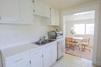 1602 Monticello Rd, Unit A in Charlottesville, VA - Building Photo - Building Photo